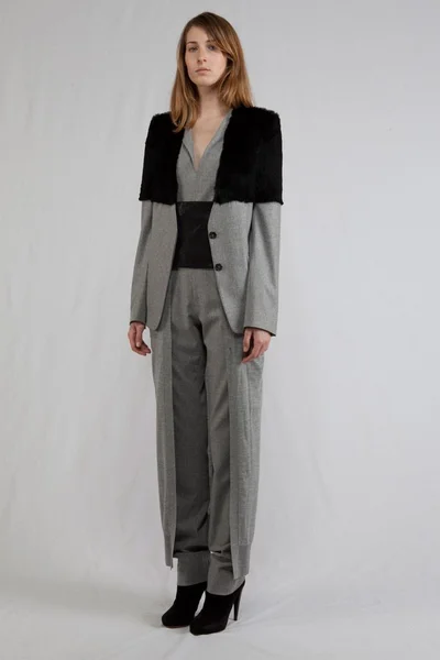 Look 16